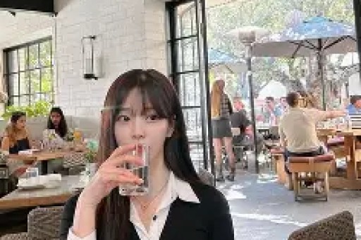 AI写公众号年赚200万引热议平台重拳整治封禁违规账号